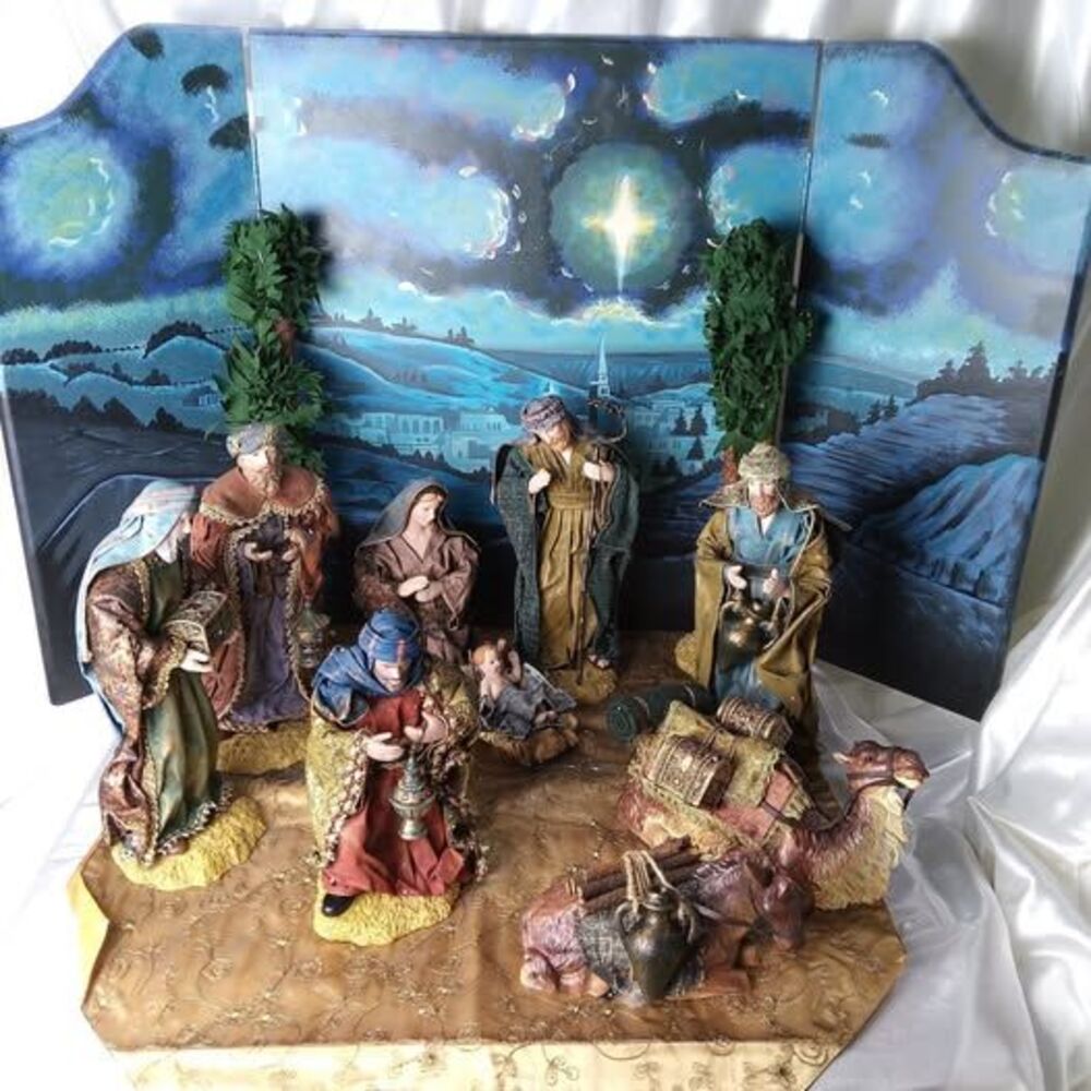 GRANDEUR NOEL FABRIC MACHE NATIVITY SET 2001-COMPLETE